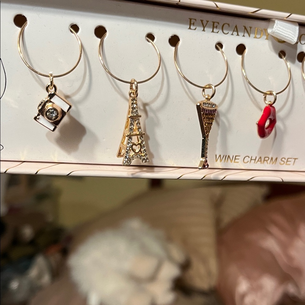 NIB Eye Candy Los Angeles Wine Charm Set 8 Charms mark your wine glasses - Picture 4 of 10